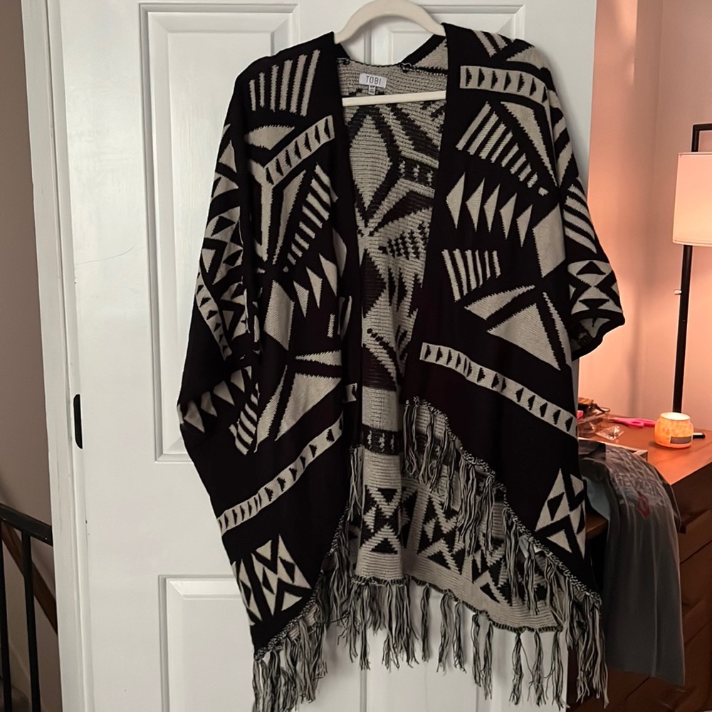 Tobi western poncho